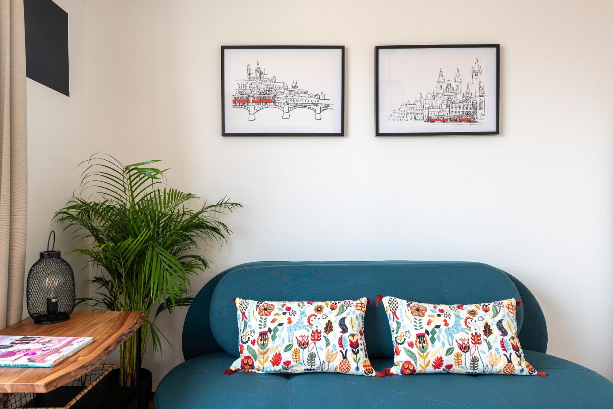 Bright Charming With Terrace, Parking & Airco. Lejlighed